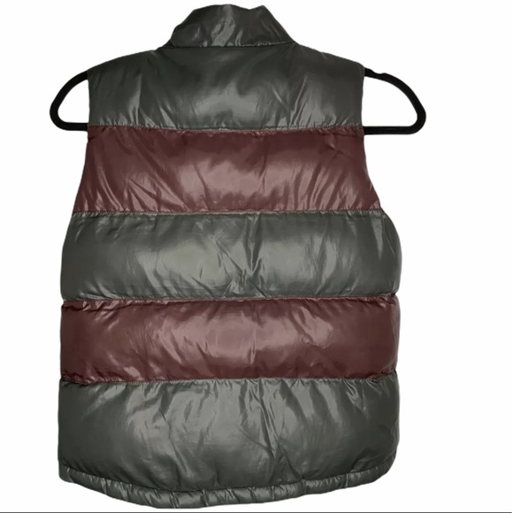 The Childrens Place boys puffer vest size 5/6 - Picture 3 of 6